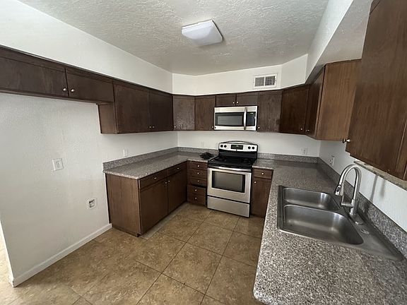 3rd image of 4326 N 63rd Dr