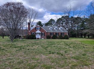 1039 Lodge Rd, Callao, VA 22435