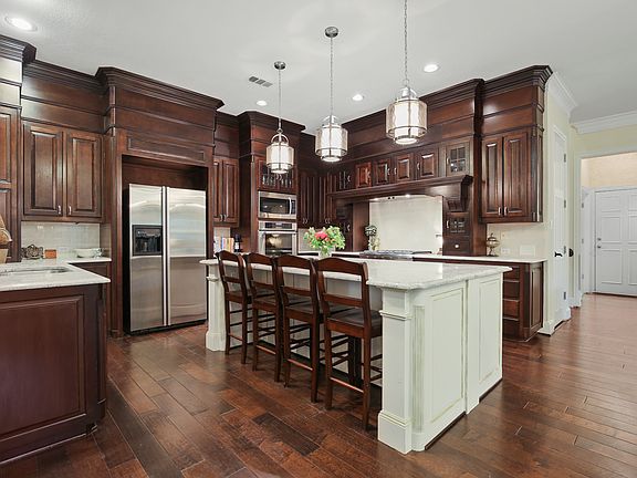 5th image of 5108 Heather Ct