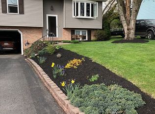 718 Picnic Ln, Selinsgrove, PA 17870