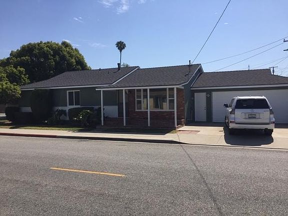 Front of house, 2 car garage