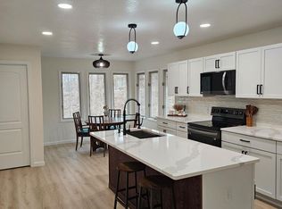 5838 Prophets Rock Rd, West Lafayette, IN 47906