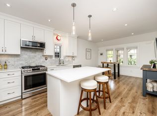 903 Walls Ave, Coquitlam, BC V3K2T2