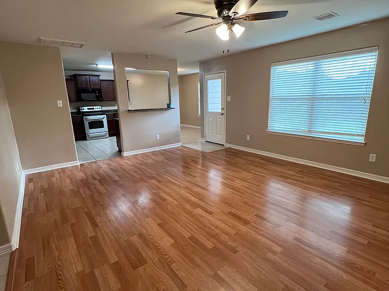 11218 Hall Ranch Ct — Photo 5