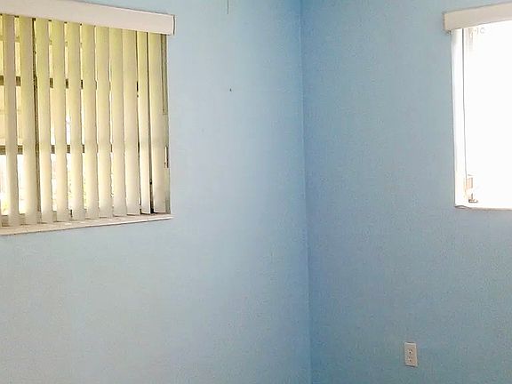 3rd image of 20411 SW 117th Ave