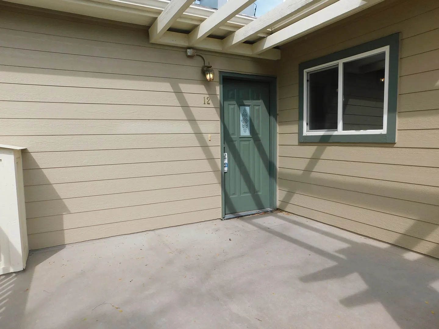 2485 Fountainhead Blvd — Photo 2