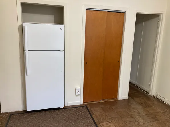 (undisclosed Address), White Plains, NY 10606