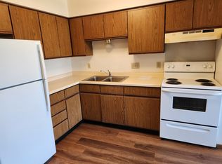 906 Vincent St #13-18-23, Dodgeville, WI 53533