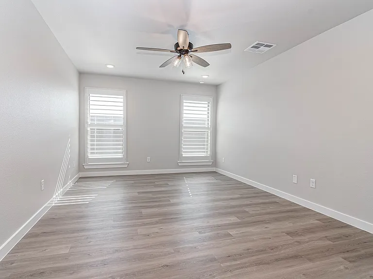 6004 Kingsville St — Photo 10