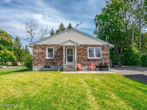 31 Scully Ave #C, Latham, NY 12110