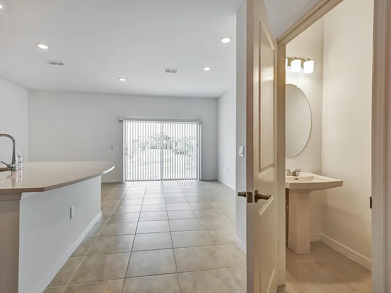 1325 Anchor Bend Way — Photo 2