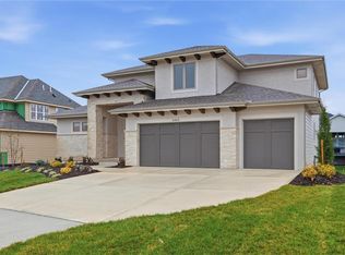 21913 W 99th Ter, Lenexa, KS 66220