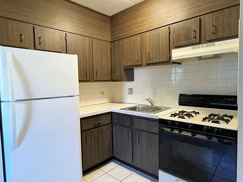 1st image of 225 Independence Ave #7B