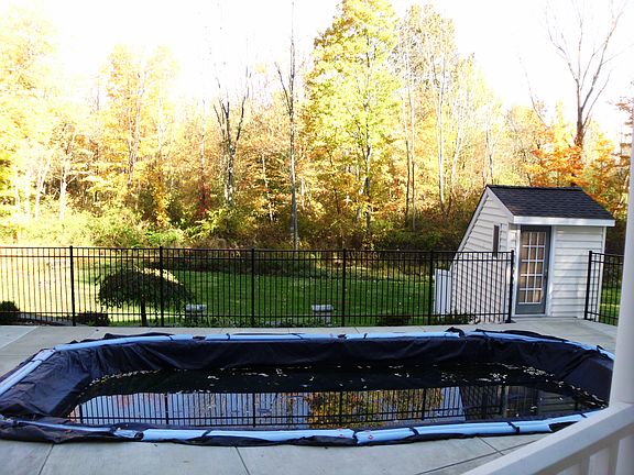 3rd image of 11501 Sharrott Creek Ct