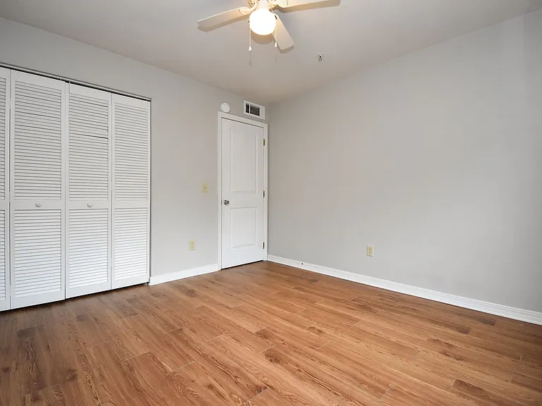 2360 SW Archer Rd #1008 — Photo 10