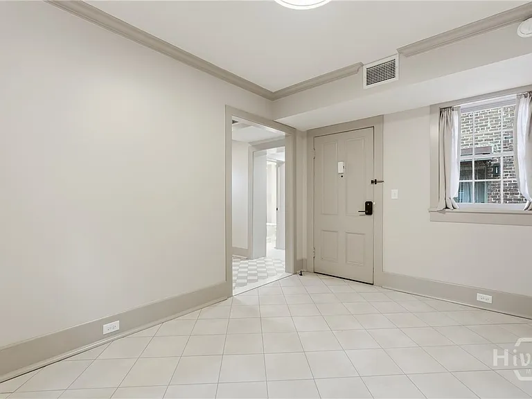 E McDonough St — Photo 15