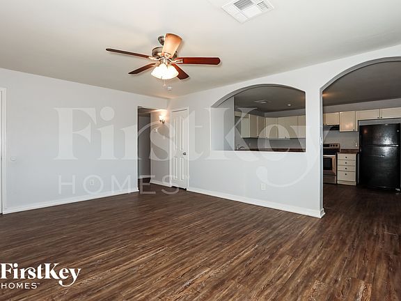 4th image of 4739 E Sunland Ave