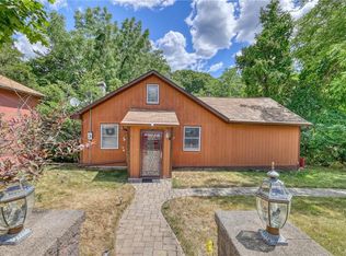 524 Fostertown Rd, Newburgh, NY 12550