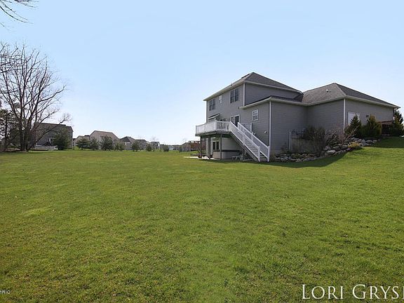 4th image of 7042 Acadia Ct