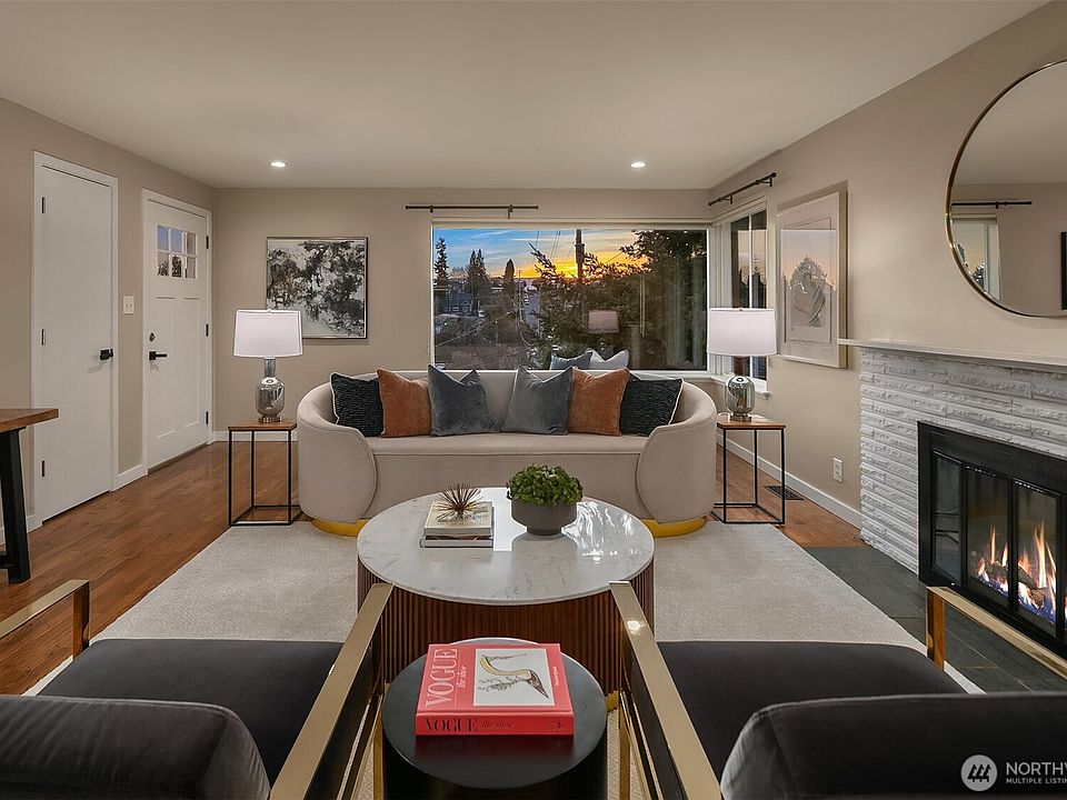 2nd image of 5202 38th Avenue SW