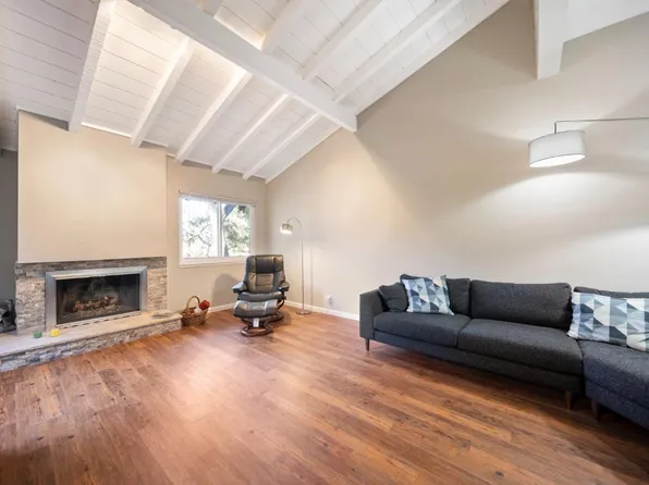 704 Redwood Ln, Pacific Grove, CA 93950