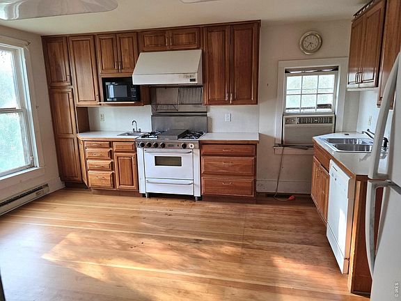 4th image of 13580 N 87th St
