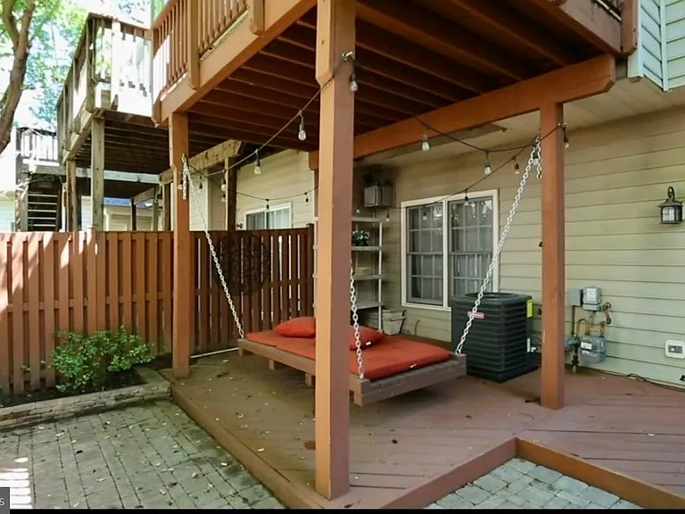 11906 Castlegate Ct #45 — Photo 32