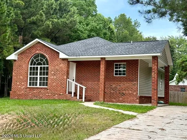 2516 S Beachview Dr, Ocean Springs, MS 39564