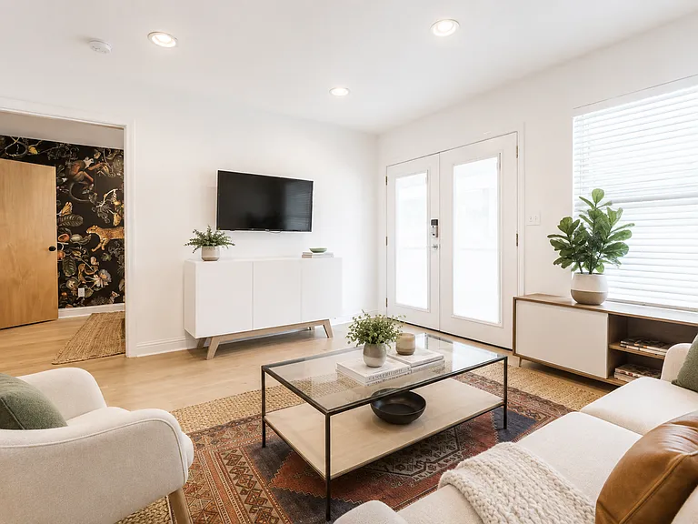 609 Blanco St #106 — Photo 5