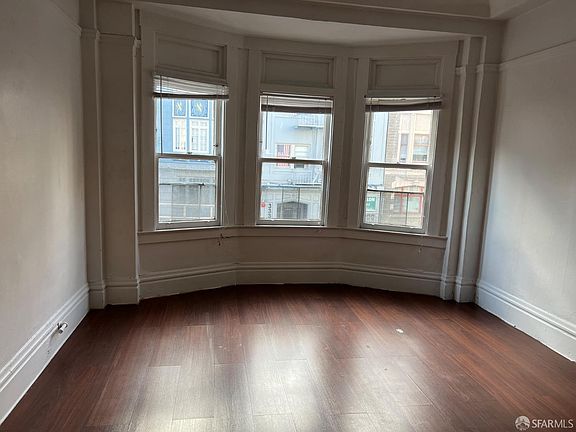 2nd image of 324 Hyde St