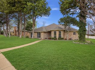 411 Whispering Hills Dr, Duncanville, TX