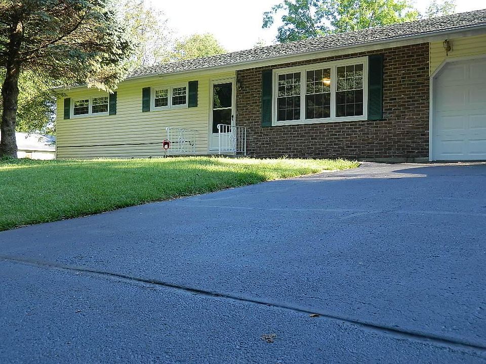 1st image of 437 Sherwood Dr E