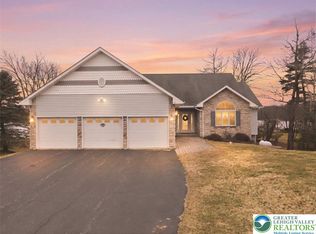 281 Bear Creek Lake Dr, Jim Thorpe, PA
