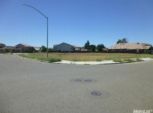 993 N Canyon Dr, Modesto, CA