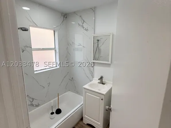 1612 Harrison St APT 5, Hollywood, FL 33020