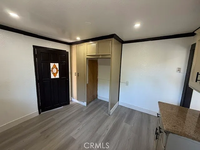 1151 W 90th St — Photo 5