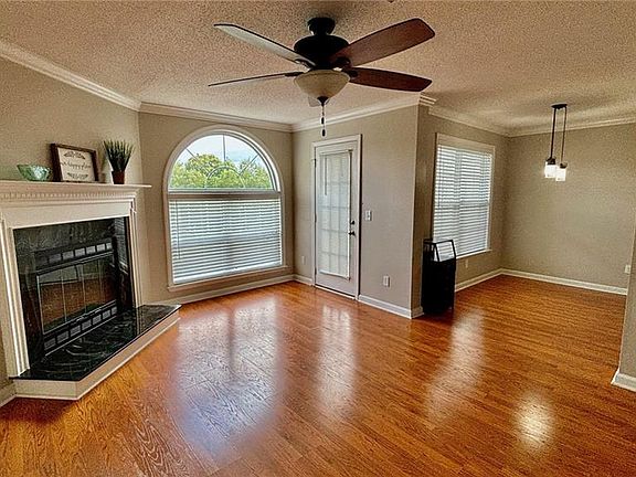 3rd image of 3646 Morris Farm Dr APT 2B