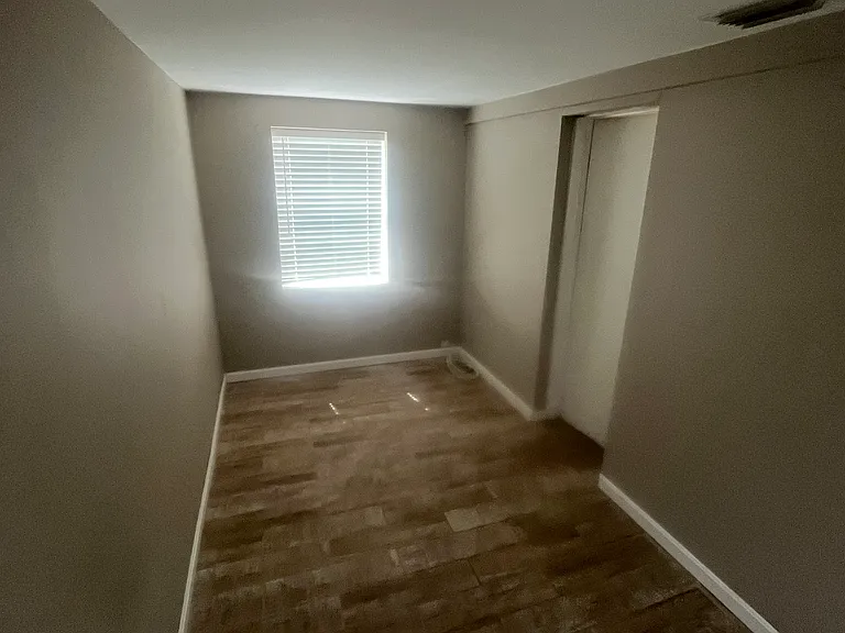 209 2nd St #1 — Photo 8