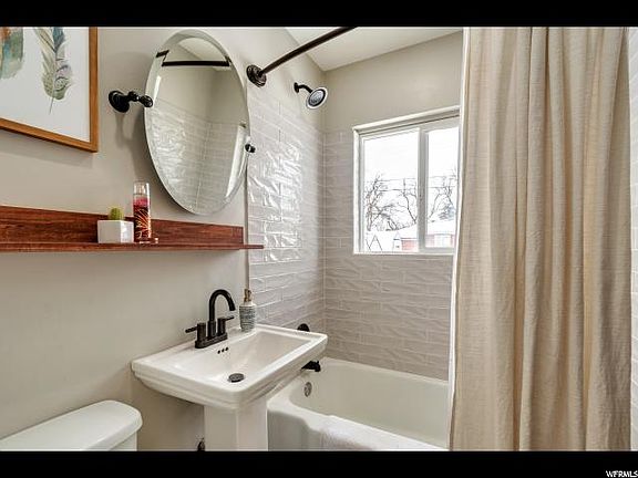 5th image of 887 N Nocturne Dr
