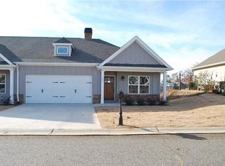 190 Village Dr, Dahlonega, GA 30533