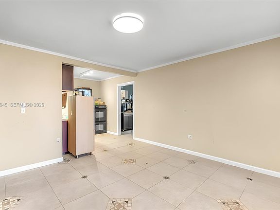 5th image of 320 NW 132nd St