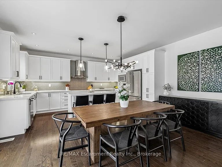 2400 Spring Meadow Way — Photo 14