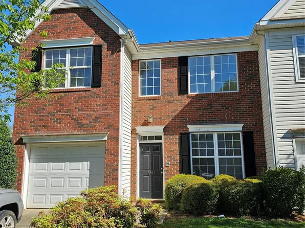 3911 Glenlea Commons Dr, Charlotte, NC 28216