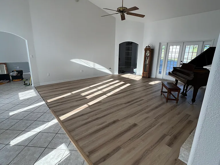 22841 Stallion Dr — Photo 2