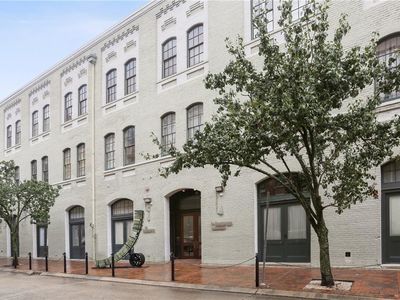 700 Commerce St APT 223, New Orleans, LA, 70130
