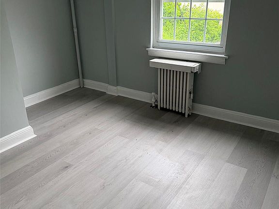 3rd image of 18316 64th Avenue