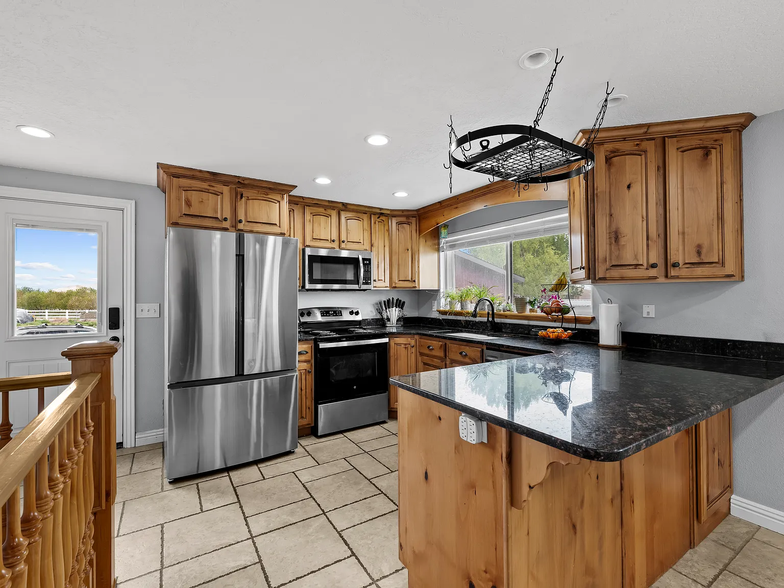 421 N 500 W — Photo 4
