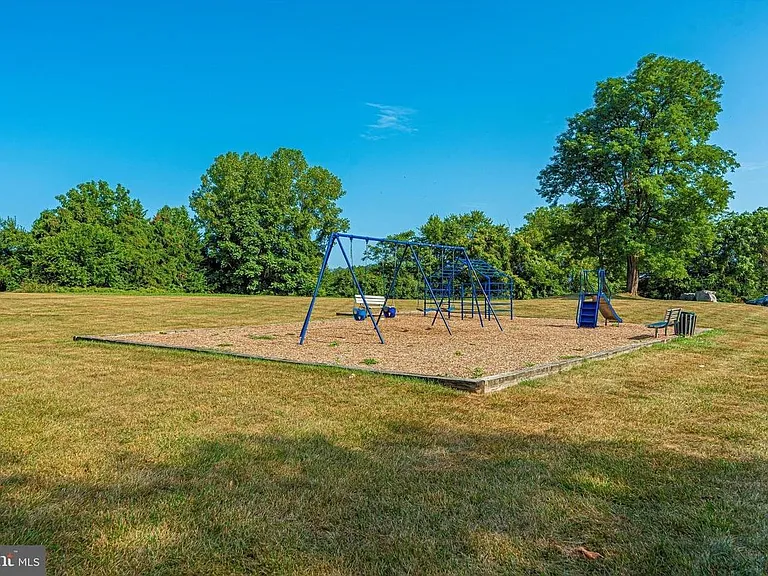 7285 E Coachlight Ct — Photo 24