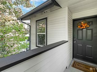 8615 238th St SW APT G301, Edmonds, WA 98026