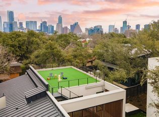 904 Christopher St, Austin, TX 78704